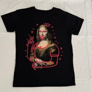 Mona Lisa Graphic Tee - Small
